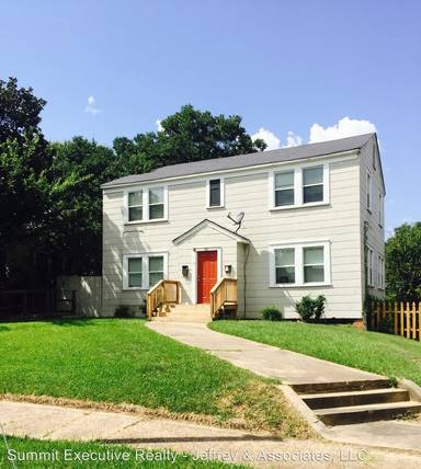 Main picture of 202 Boulevard St