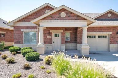 Main picture of 519 W Rand Rd