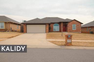 Main picture of 512 Manhattan Dr