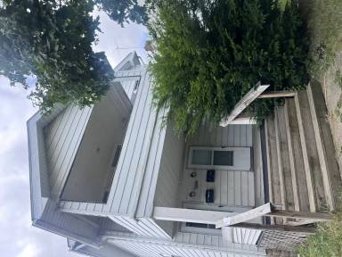 Main picture of 1306 Girard St