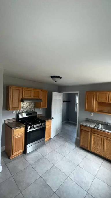 Main picture of 79 Chapel St