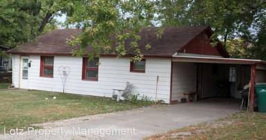 Main picture of 914 E Elm St