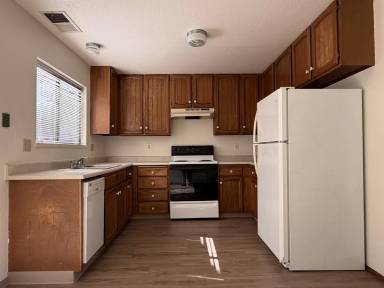 Main picture of 2214 Myrtle Ave