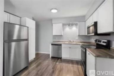 Main picture of 1366 Taylor Ave W