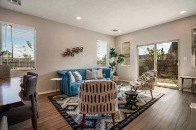 Main picture of 7296 Contenta Ridge Loop