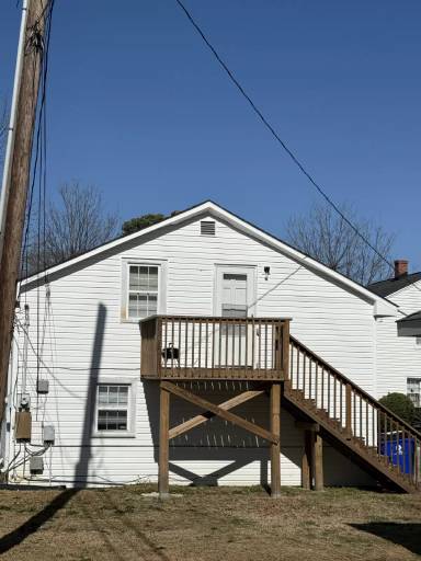 Main picture of 707 W Main St
