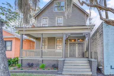 Main picture of 1107 E 32nd St