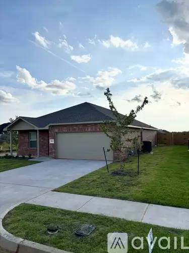 Main picture of 2013 Paper Birch Pl