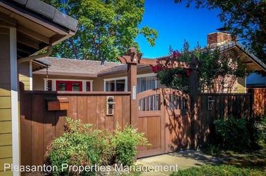 Main picture of 1752 Tanglewood Way