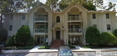Main picture of 5934 W Friendly Ave