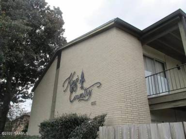 Main picture of 1008 S College Rd