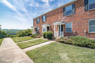 Main picture of Oakwood village