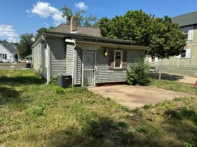 Main picture of 2116 W Garden St