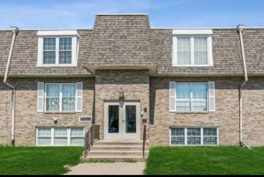 Main picture of 1110 E 6th St