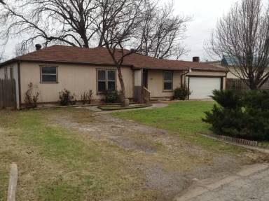 Main picture of 1009 Hirschi Ln