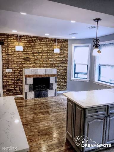 Main picture of 6612 S Kenwood Ave