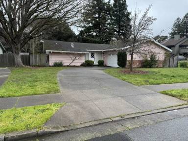 Main picture of 82 Blackstone Dr