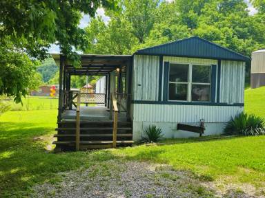 Main picture of 1031 S Main St