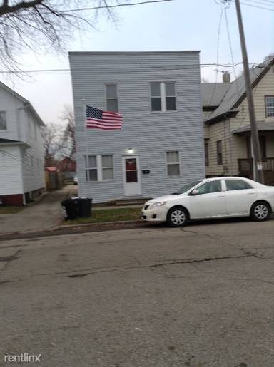 Main picture of 288 S 6th St