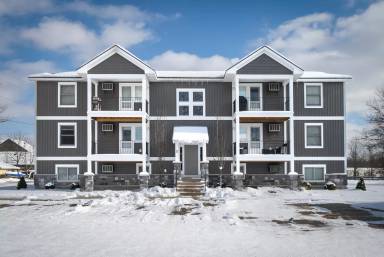 Main picture of 8429 Woodhaven Dr SW