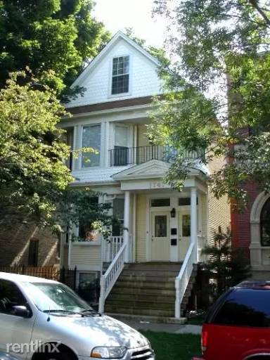 Main picture of 1741 W Melrose St