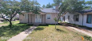 Main picture of 826 S Florida