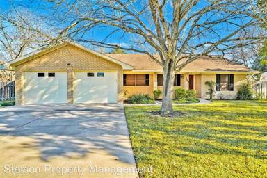 Main picture of 307 S 10th St