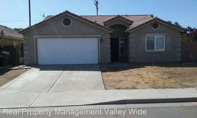 Main picture of 2435 N Shoemaker Ave