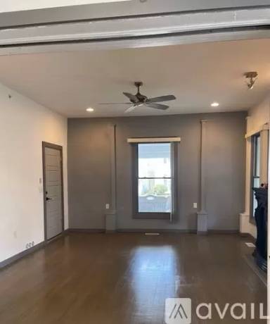 Main picture of 121 E 2nd St