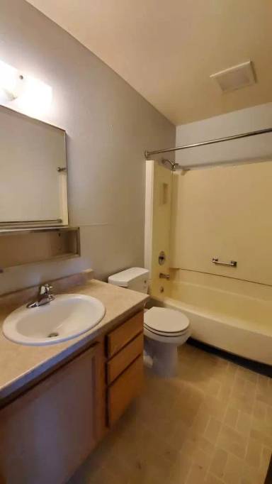 Main picture of Executive Estates Apartments