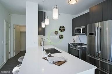Main picture of 465 North Park