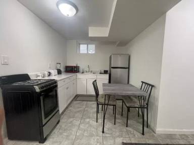 Main picture of 1014 E 82nd St