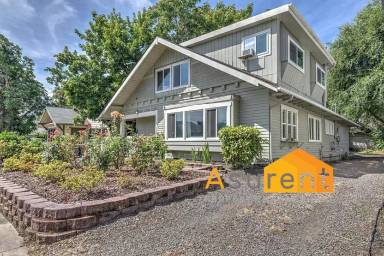 Main picture of 528 S Grape St