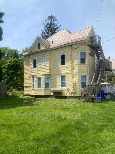 Main picture of 19 Fletcher Place - 2
