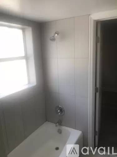 Main picture of 1800 NW 4th Ave