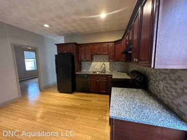 Main picture of 10 Africa St