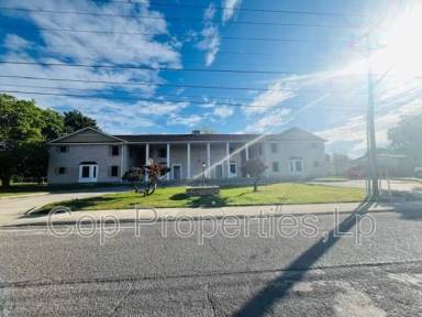 Main picture of 811 Jackson Keller Rd