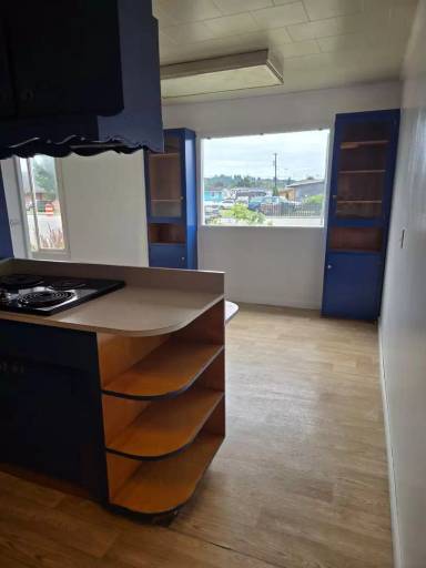 Main picture of 122 N West Blvd