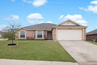 Main picture of 5509 Leather Dr
