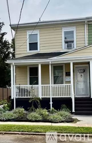 Main picture of 1016 W 3rd St
