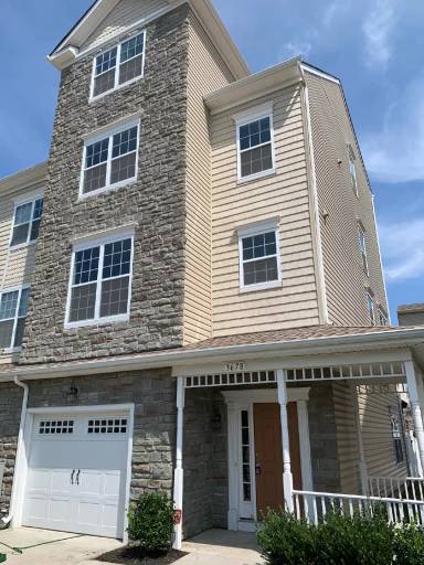 Main picture of 3678 Glouster Dr