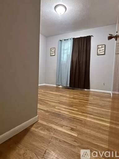 Main picture of 6010 W Poplar Dr