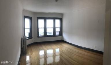 Main picture of 1518 W 83rd St