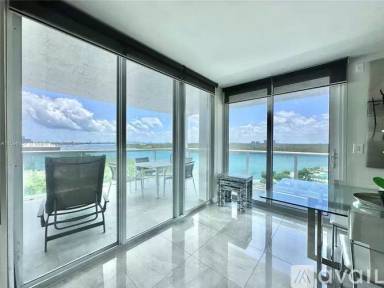 Main picture of Arlen House East Condo