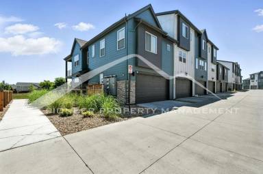 Main picture of 10340 Milwaukee Cir