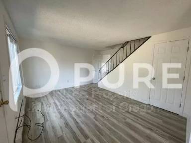Main picture of 14368 SE Lee Ave