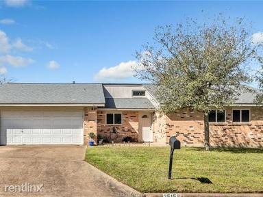 Main picture of 2515 Whispering Oaks Cir