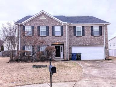 Main picture of 104 Preston Cir