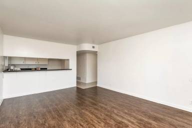 Main picture of 2201 Pacific Ave