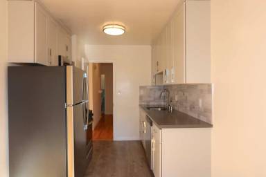 Main picture of 2649 Polk St